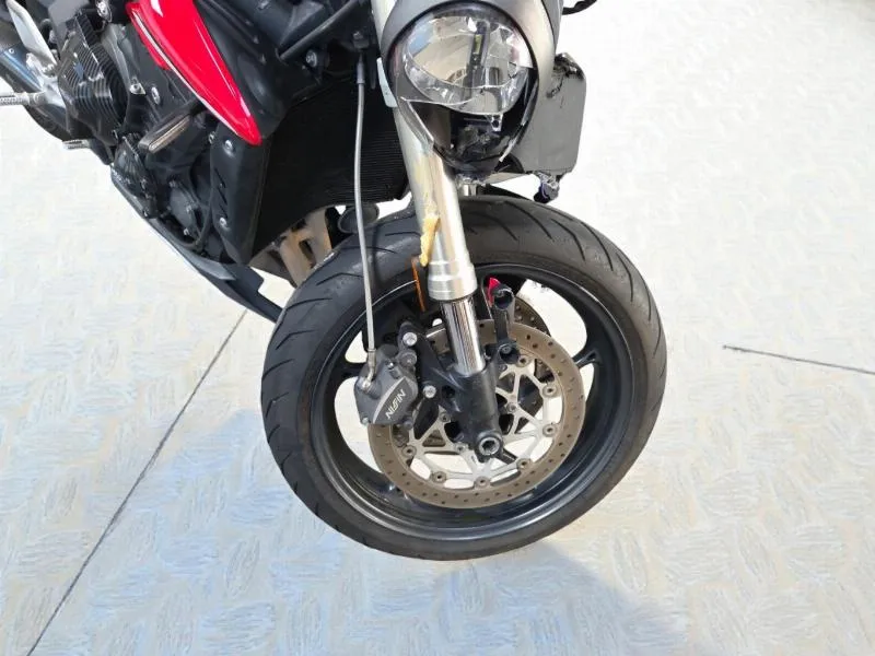 Street Triple 660