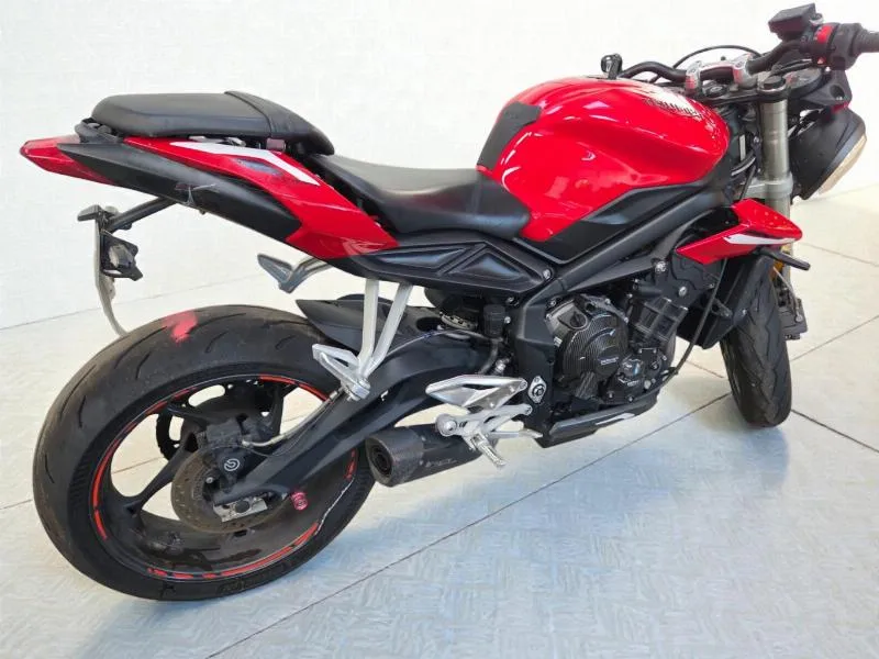 Street Triple 660