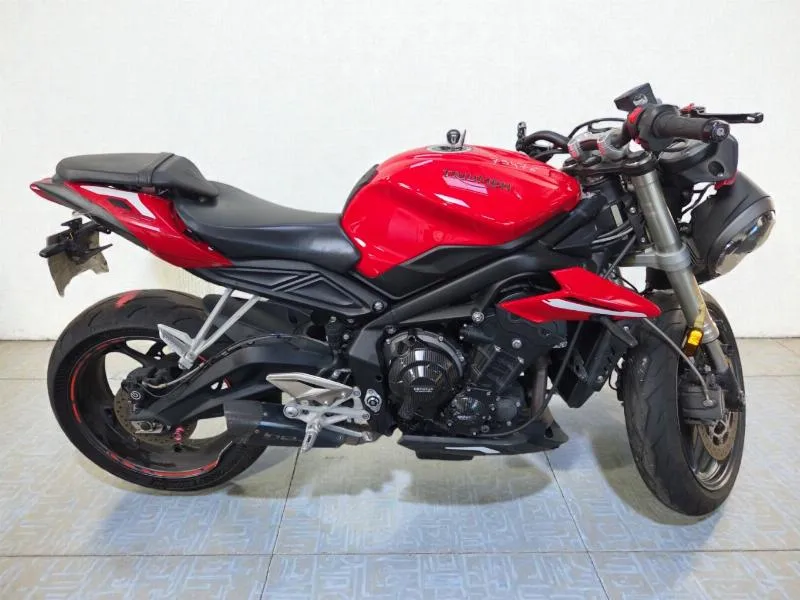 Street Triple 660