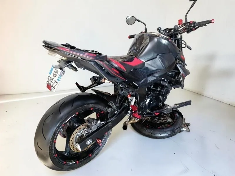 GSR 750