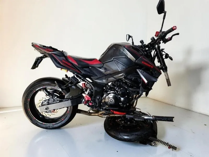 GSR 750