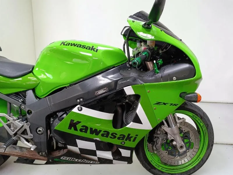 ZX7R