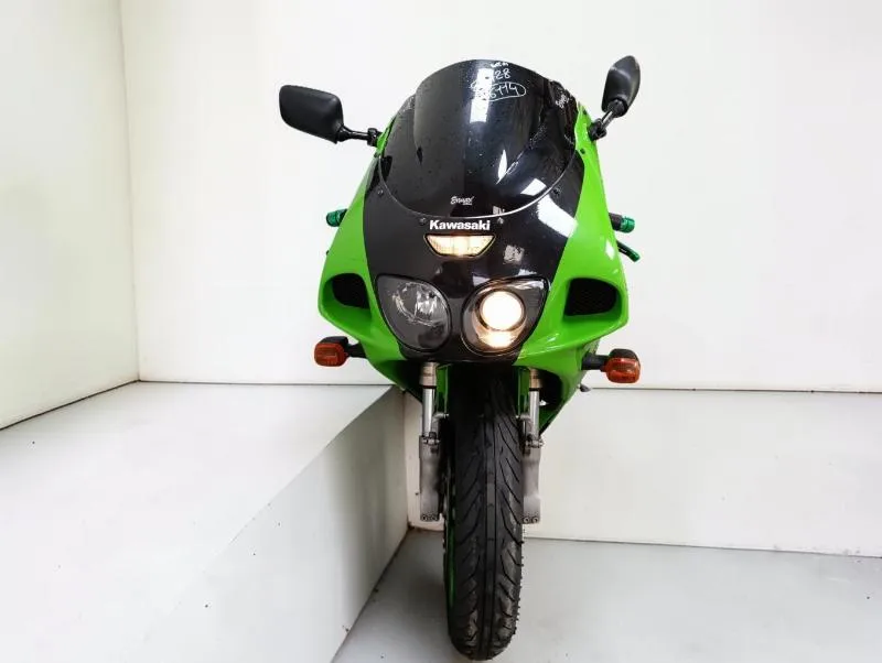 ZX7R