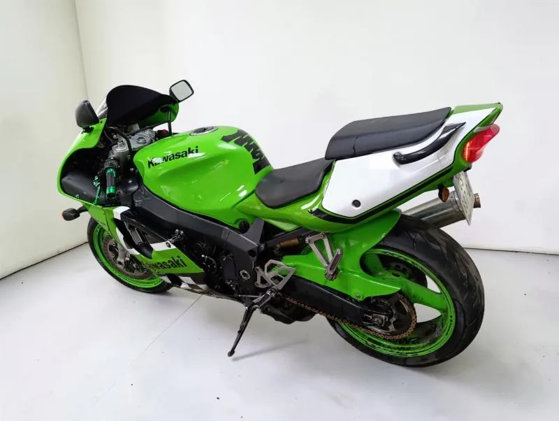 ZX7R