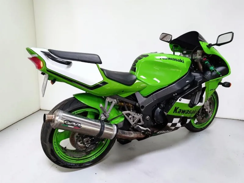 ZX7R