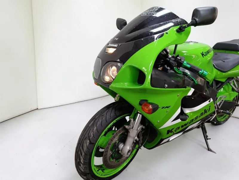 ZX7R