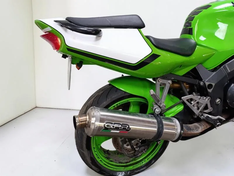 ZX7R