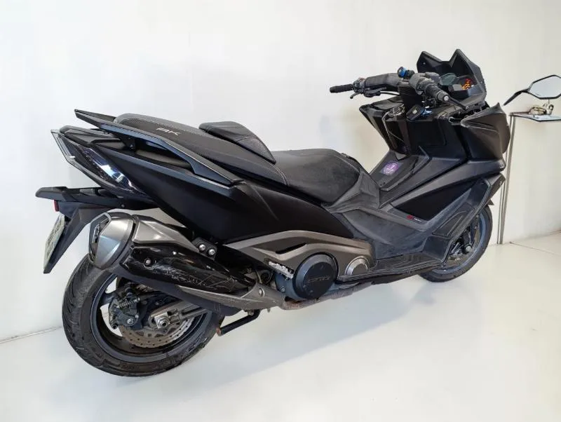 AK 550