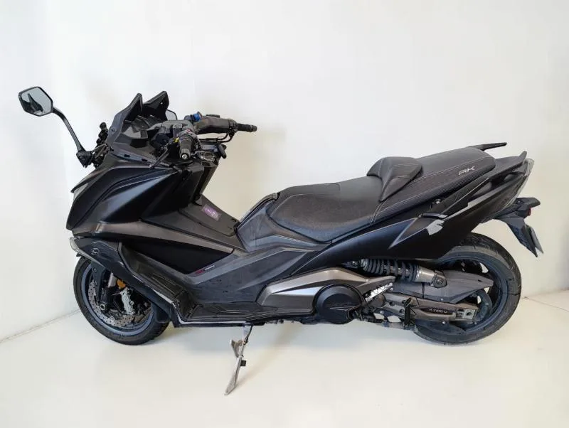AK 550