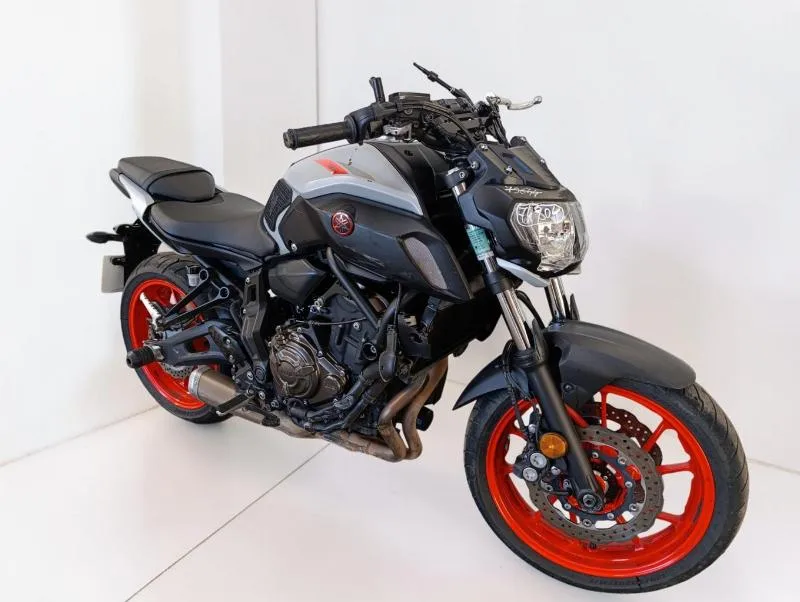 MT07