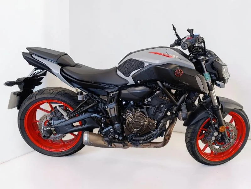 MT07