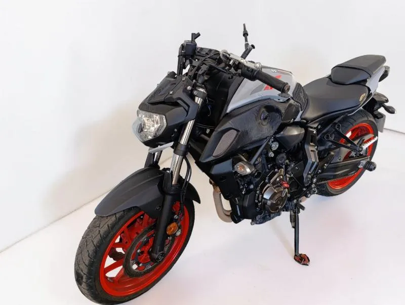 MT07