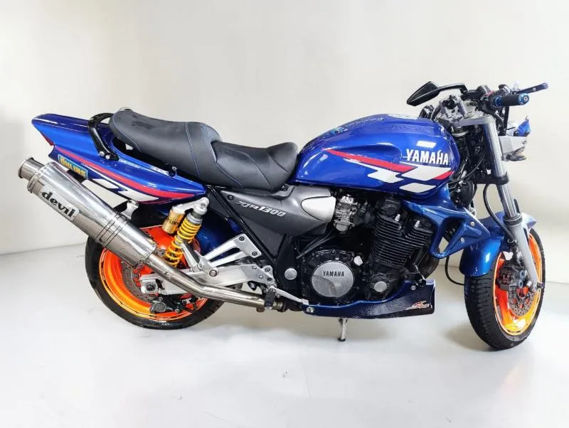 XJR 1300