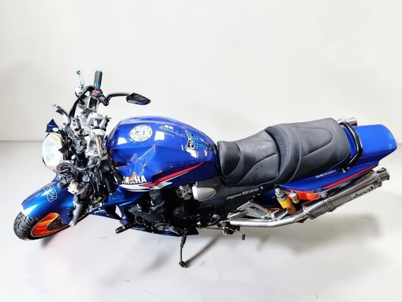 XJR 1300