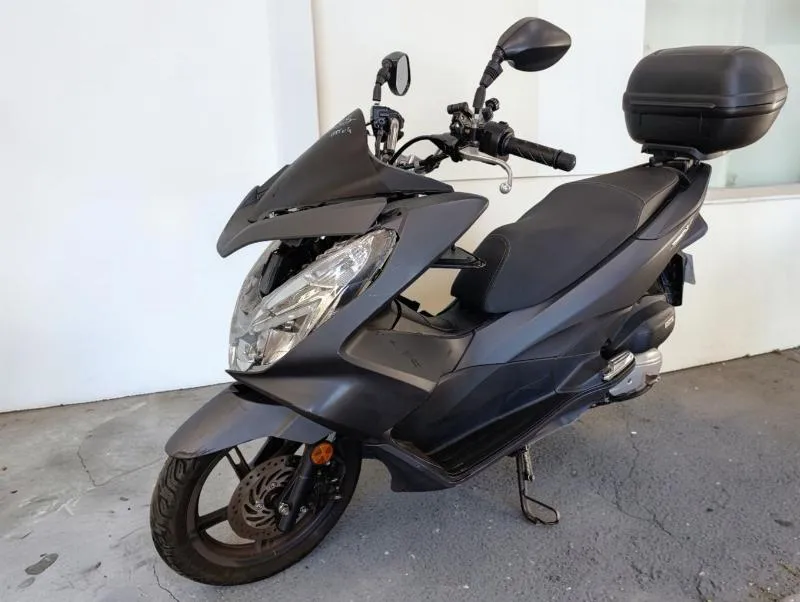 PCX 125