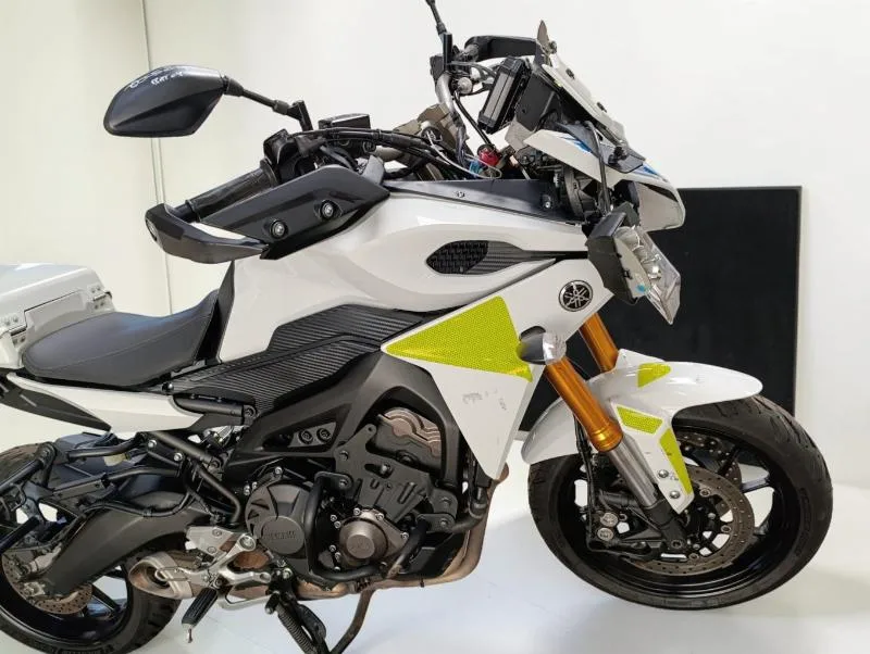 TRACER 900