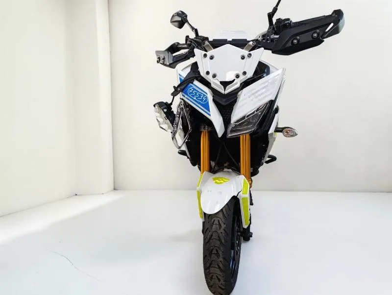 TRACER 900