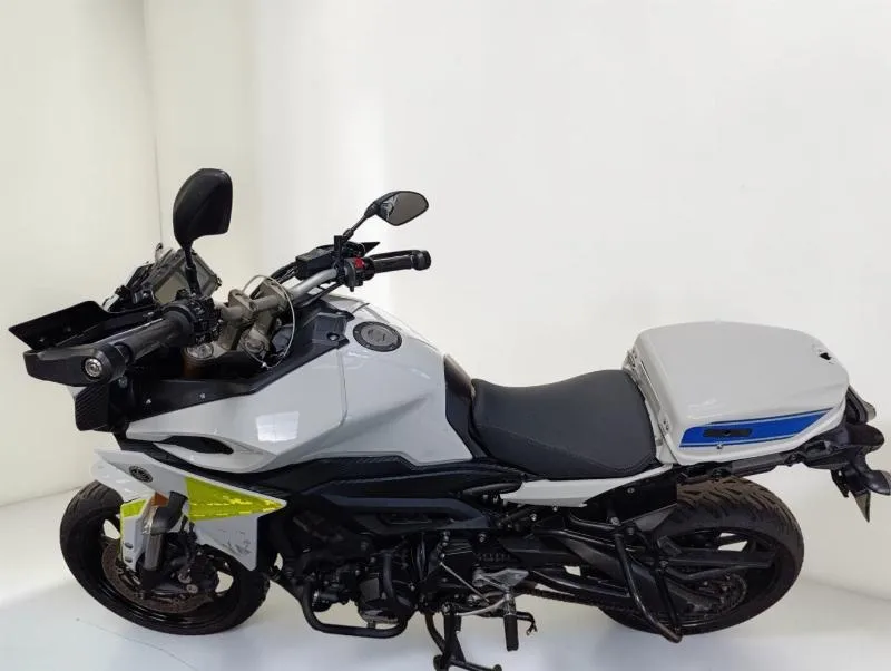 TRACER 900