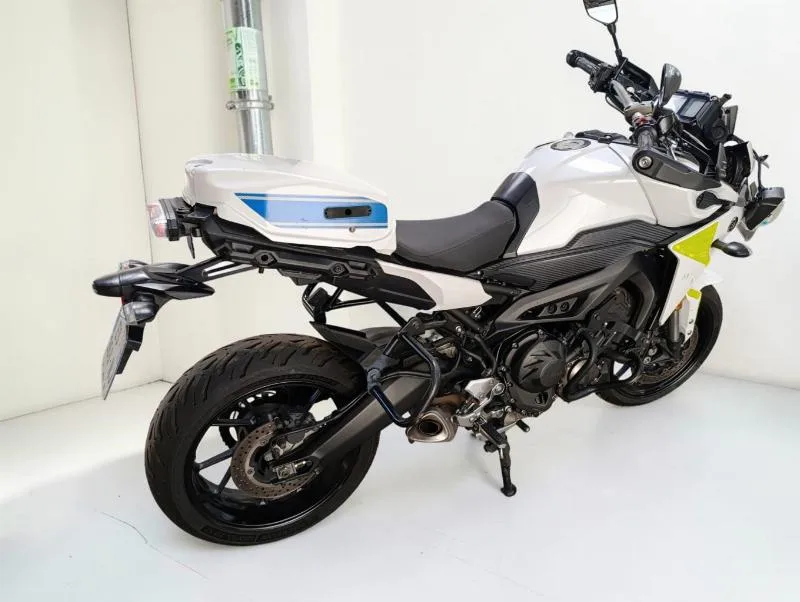 TRACER 900