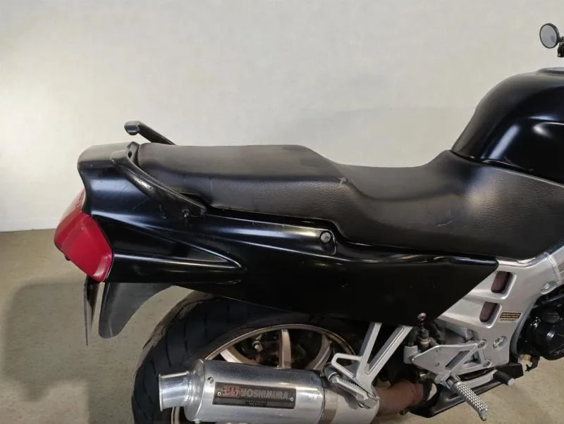 VFR 750 F