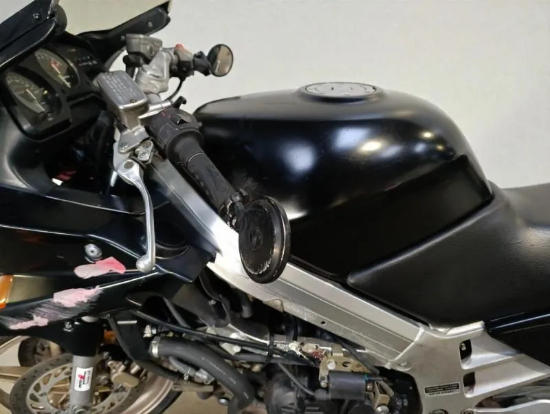 VFR 750 F