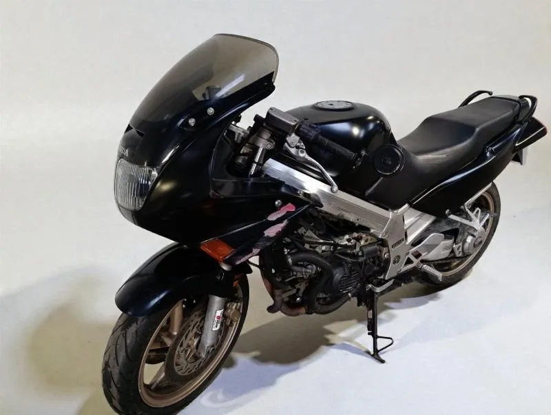 VFR 750 F
