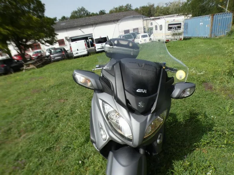 BURGMAN 650