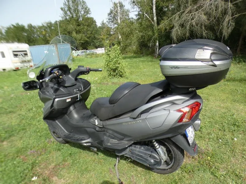 BURGMAN 650