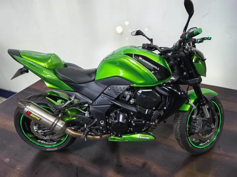 Z 750 R