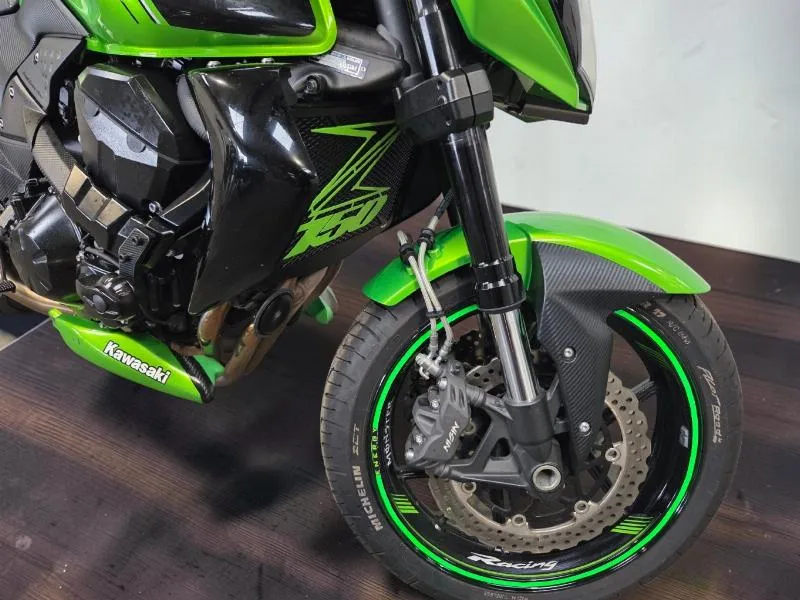 Z 750 R