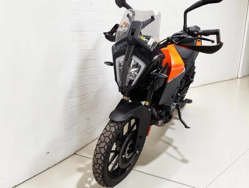 390 ADVENTURE