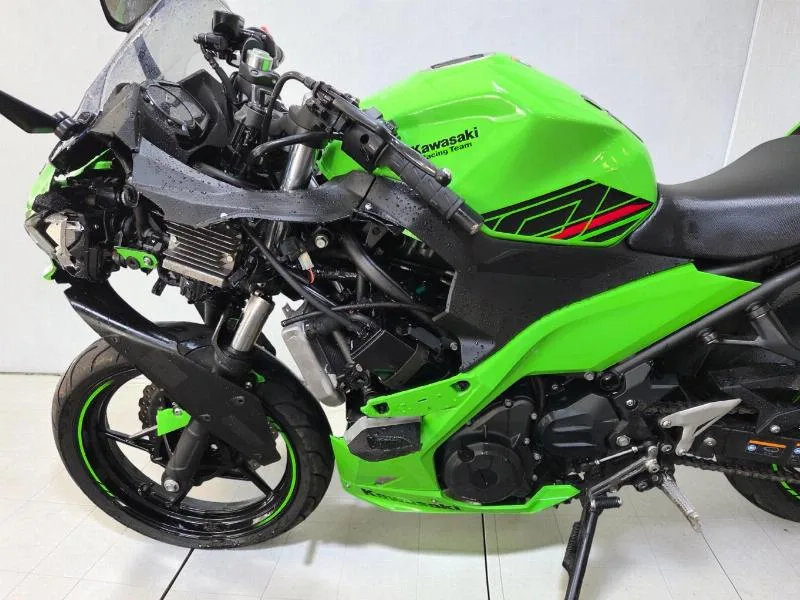 NINJA 400