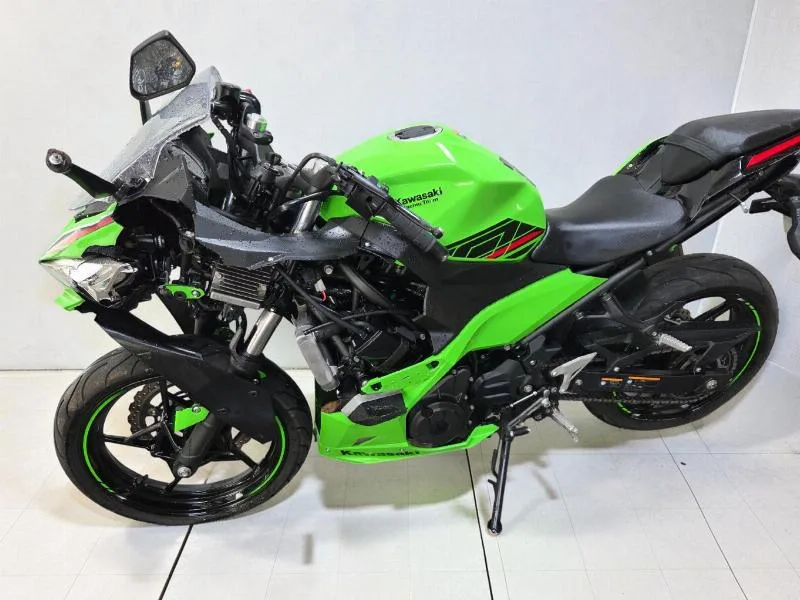 NINJA 400