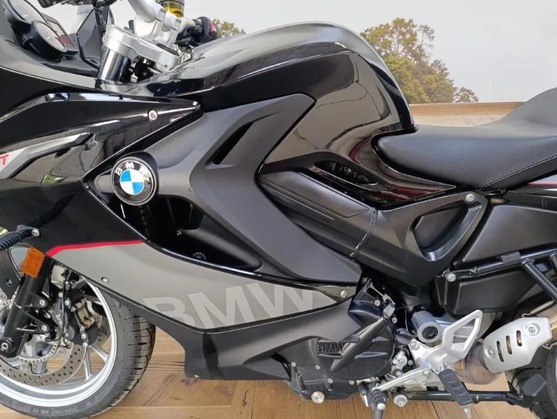 F 800 GT