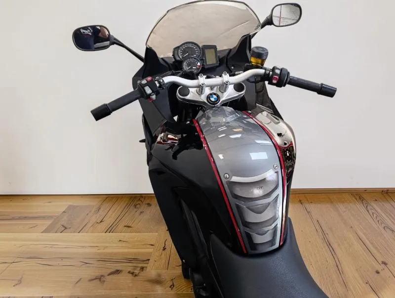 F 800 GT
