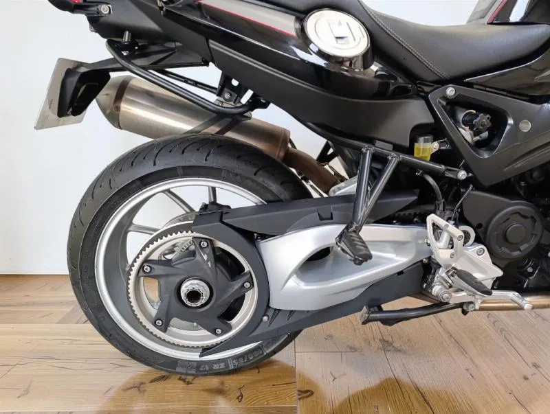 F 800 GT