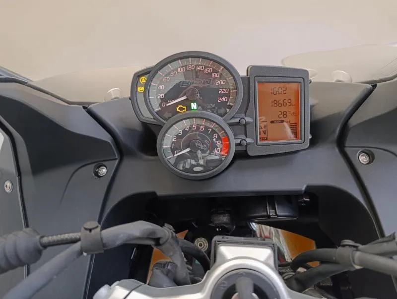 F 800 GT