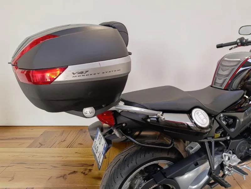 F 800 GT