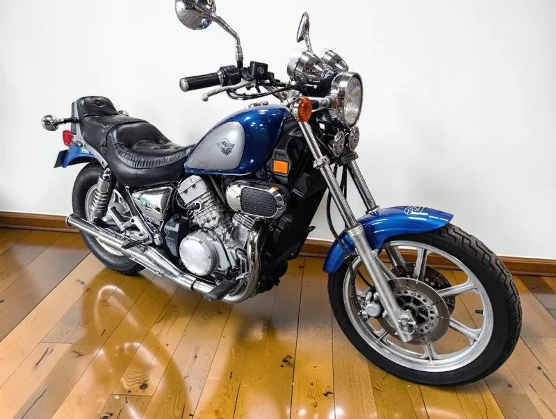 VN 750