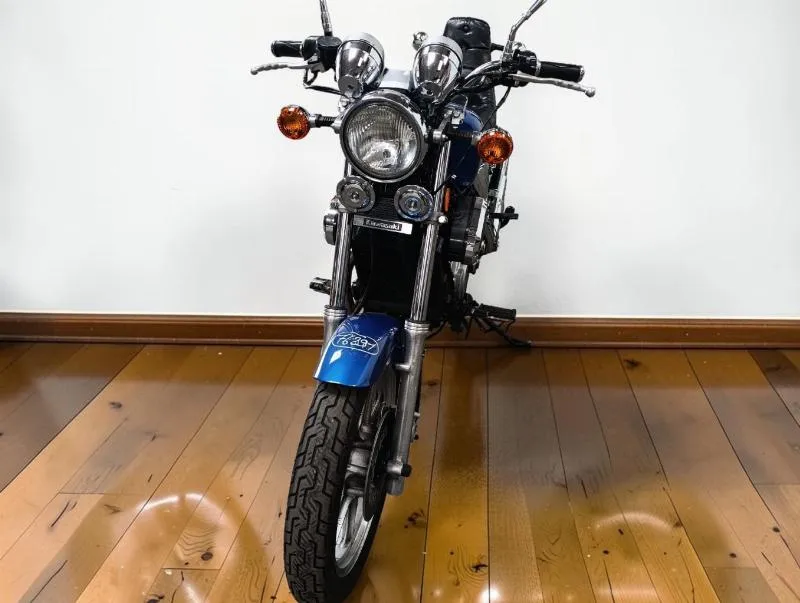 VN 750