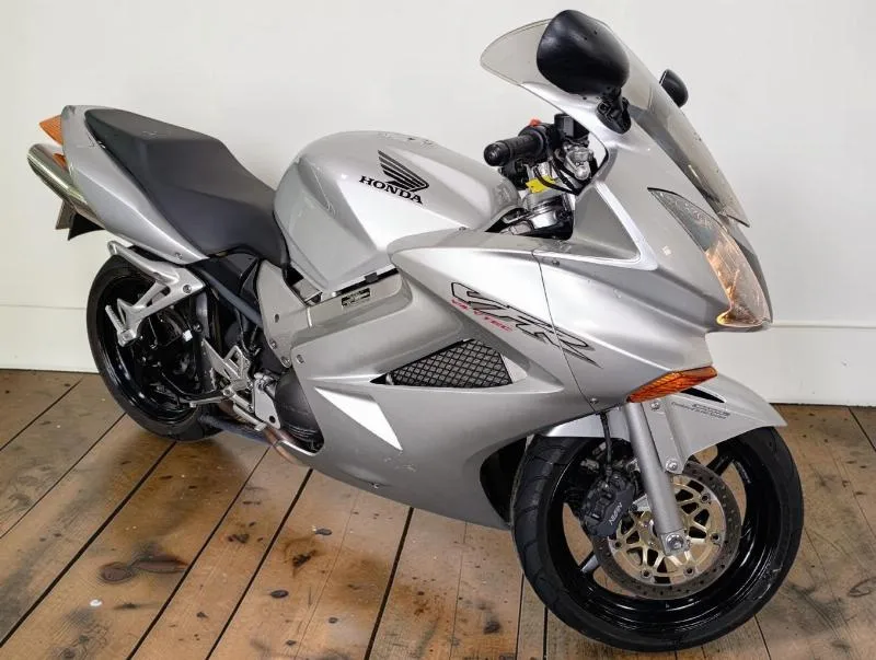 VFR 800 VTEC