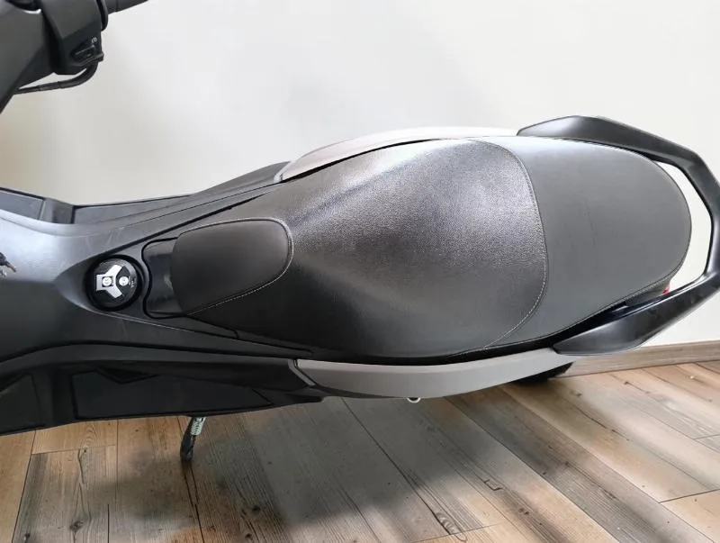 NMAX 125