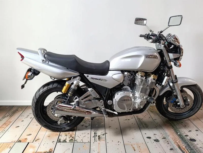 XJR 1300