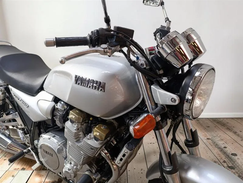 XJR 1300