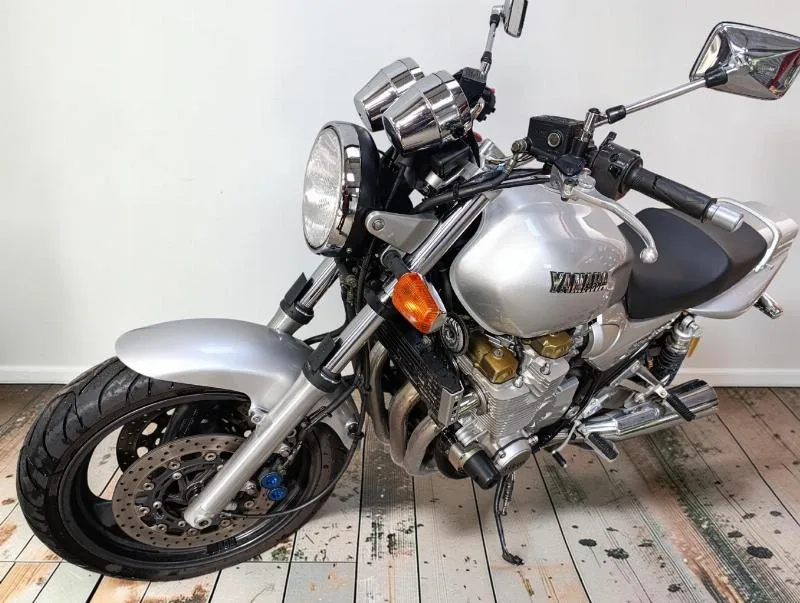 XJR 1300