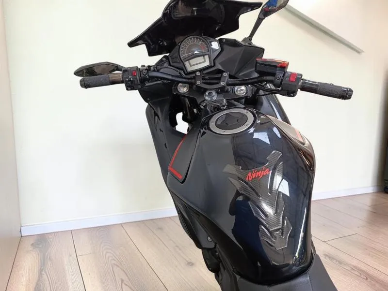 ER6