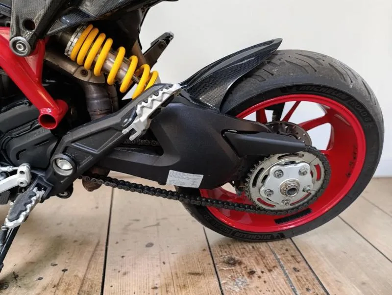 HYPERMOTARD