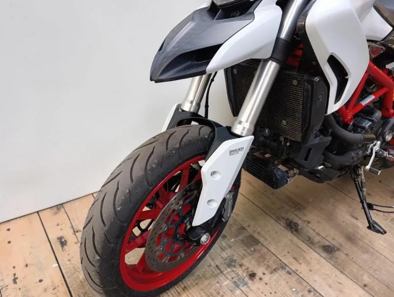HYPERMOTARD