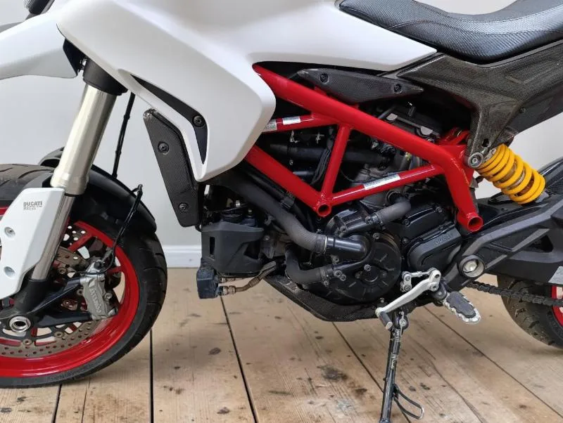 HYPERMOTARD