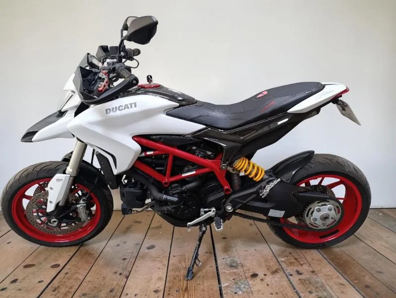 HYPERMOTARD